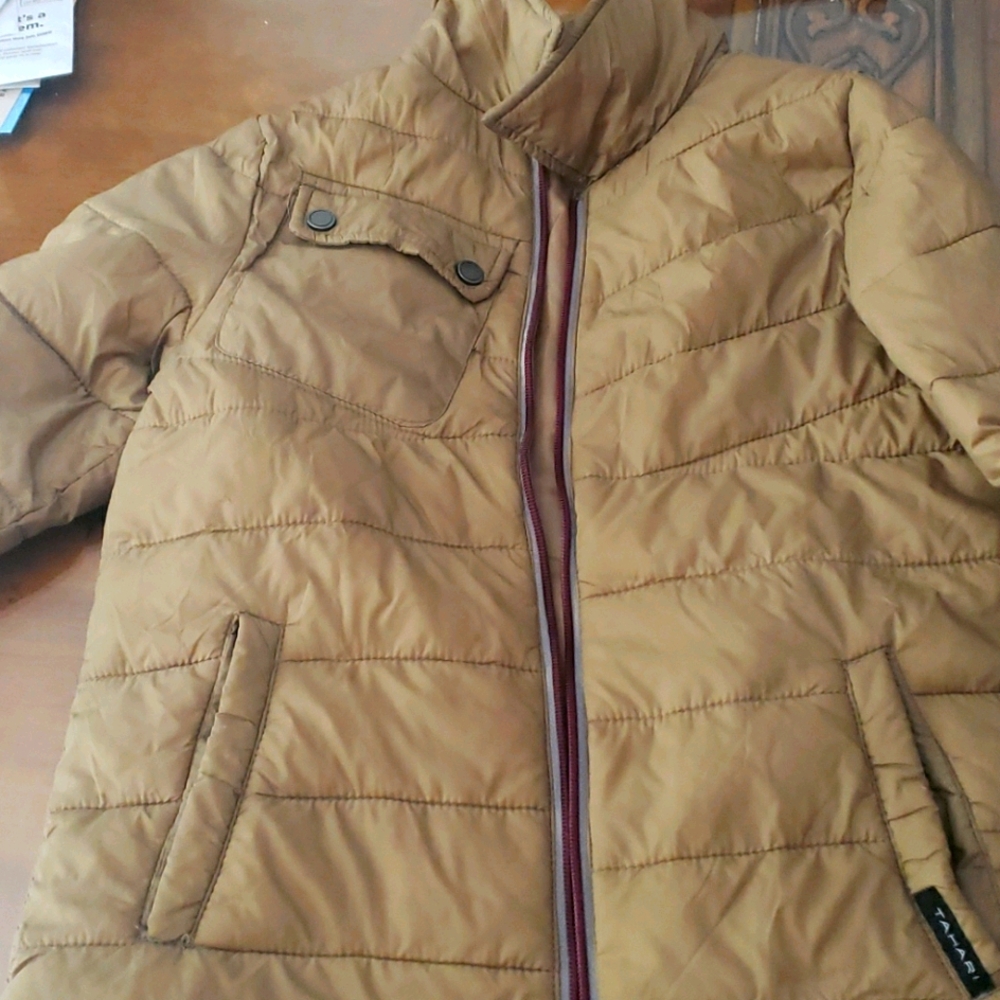 Tahari boy's lightweight puffer coat